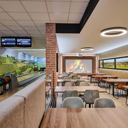 Akademie Hotel 4*