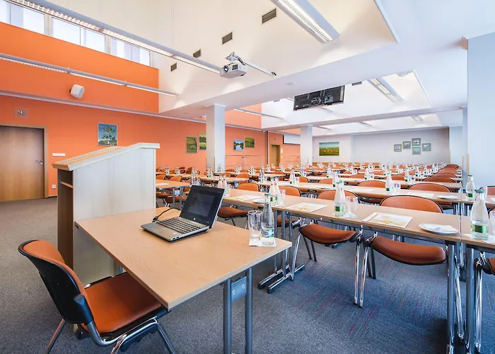 Akademie 克赛拉迪